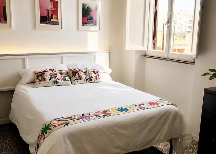 Casa Frida, Bright Penthouse With Terrace * רומא